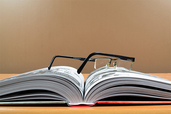 閱讀寫(xiě)作新思路！遇到“網(wǎng)絡(luò )手機電腦”話(huà)題秒提分！